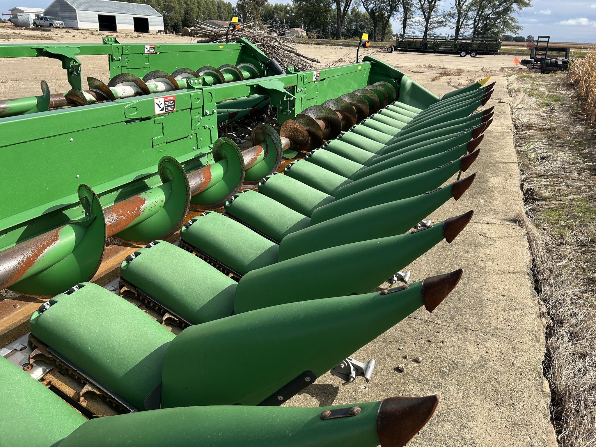 2022 John Deere C18R Corn Head