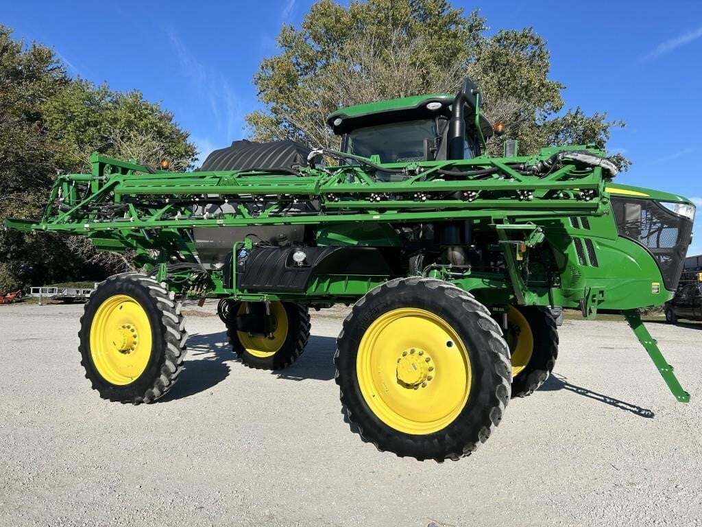 2020 John Deere R4044 Self-Propelled Sprayer