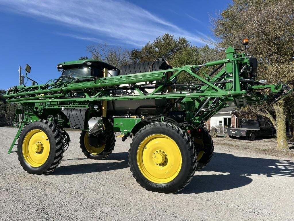 2020 John Deere R4044 Self-Propelled Sprayer