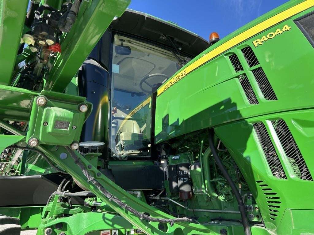 2020 John Deere R4044 Self-Propelled Sprayer