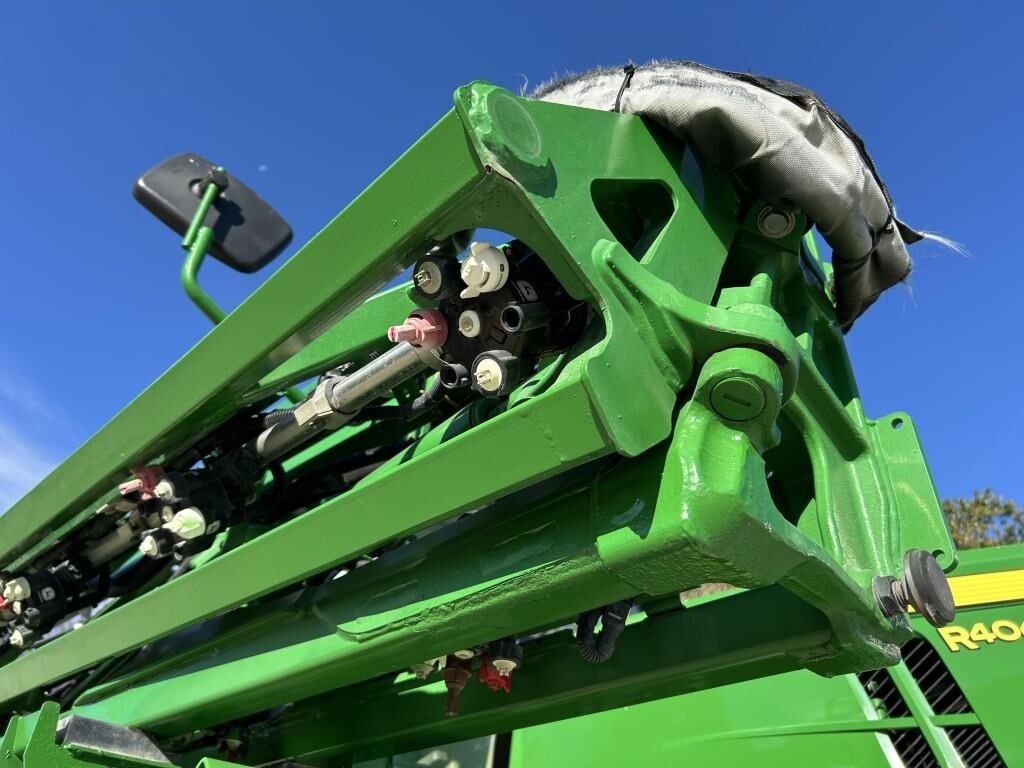 2020 John Deere R4044 Self-Propelled Sprayer