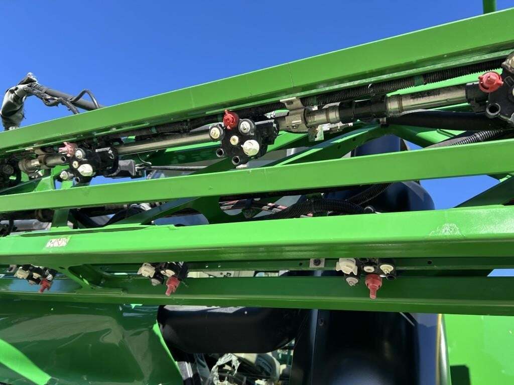 2020 John Deere R4044 Self-Propelled Sprayer