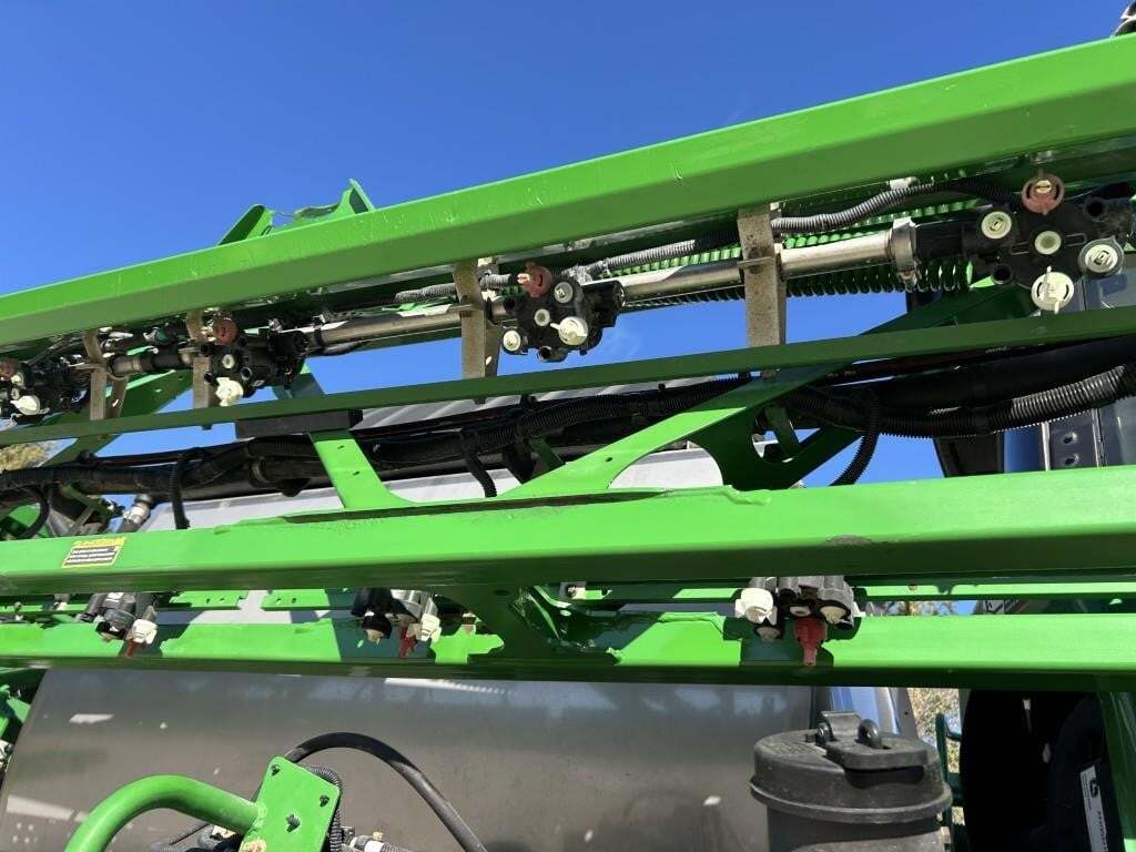 2020 John Deere R4044 Self-Propelled Sprayer