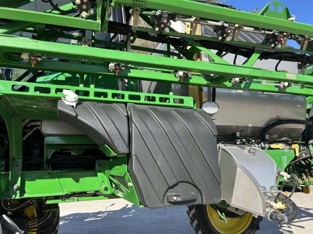 2020 John Deere R4044 Self-Propelled Sprayer