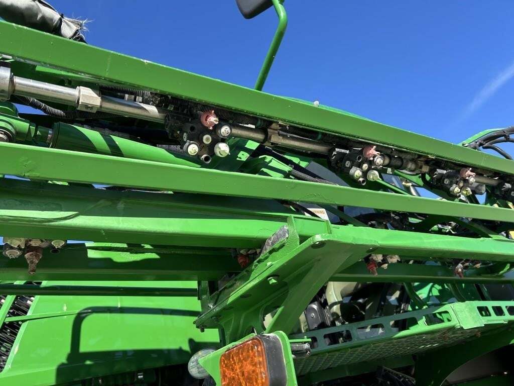 2020 John Deere R4044 Self-Propelled Sprayer