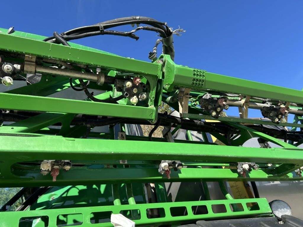 2020 John Deere R4044 Self-Propelled Sprayer