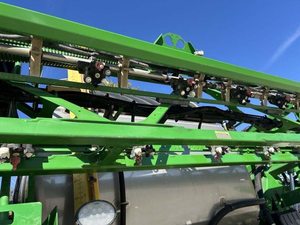 2020 John Deere R4044 Self-Propelled Sprayer