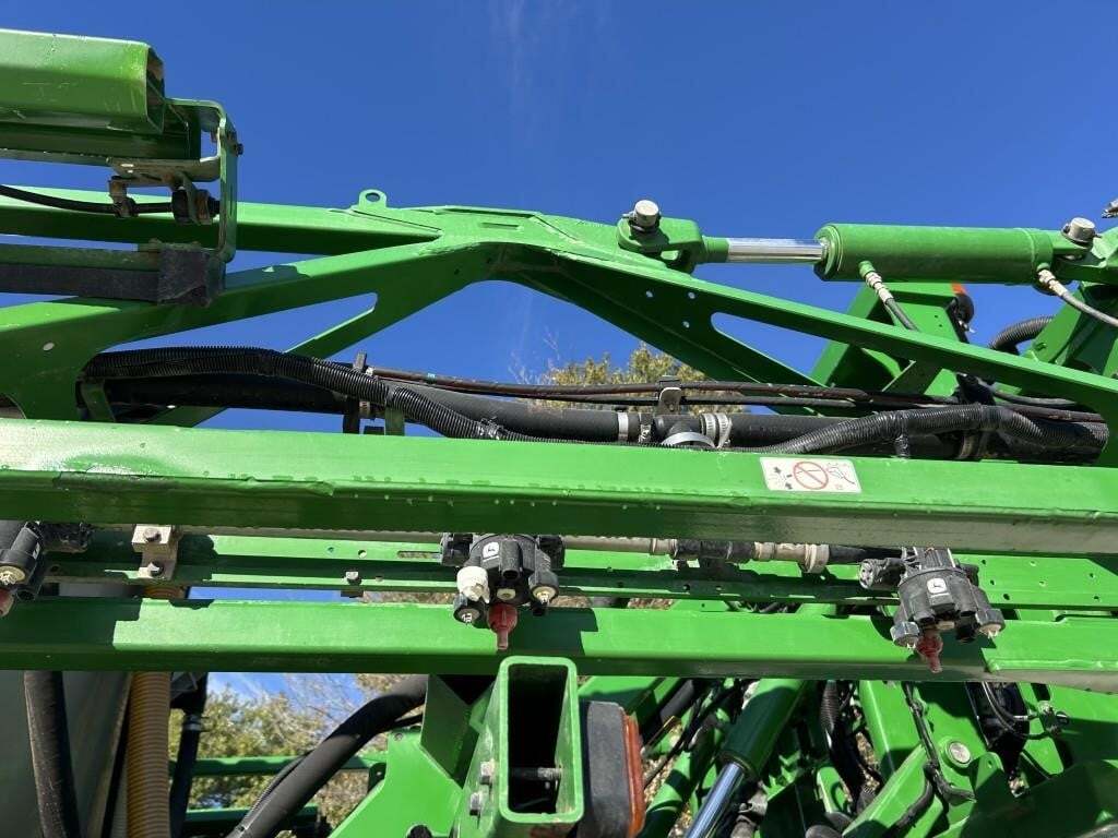 2020 John Deere R4044 Self-Propelled Sprayer
