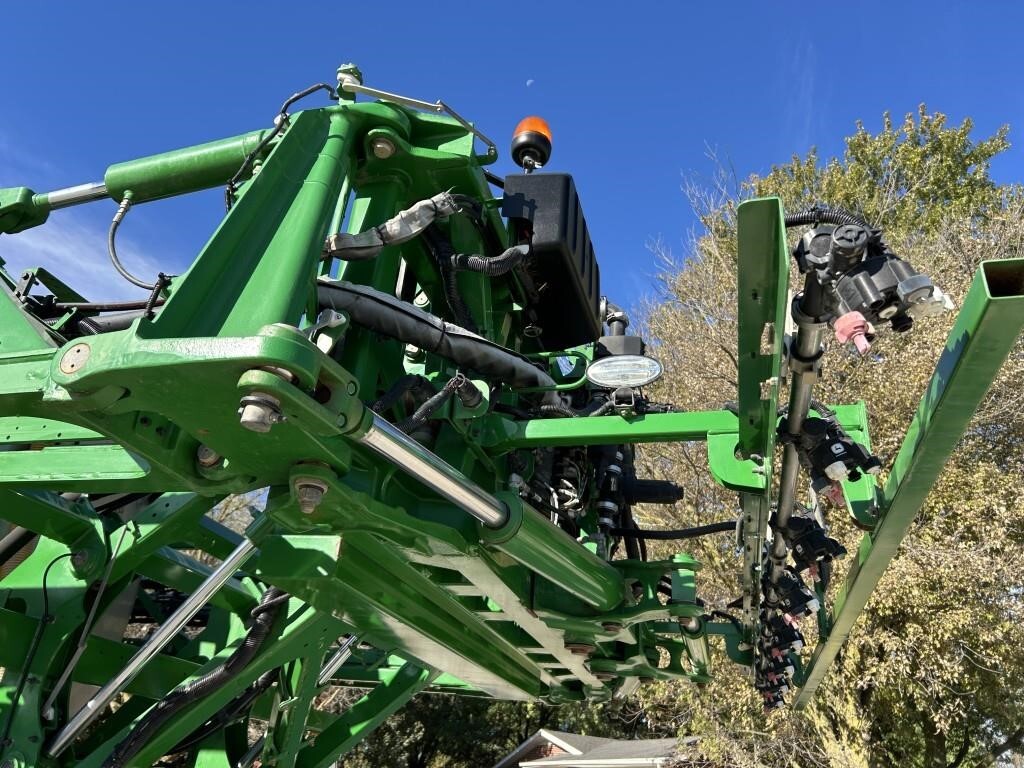 2020 John Deere R4044 Self-Propelled Sprayer