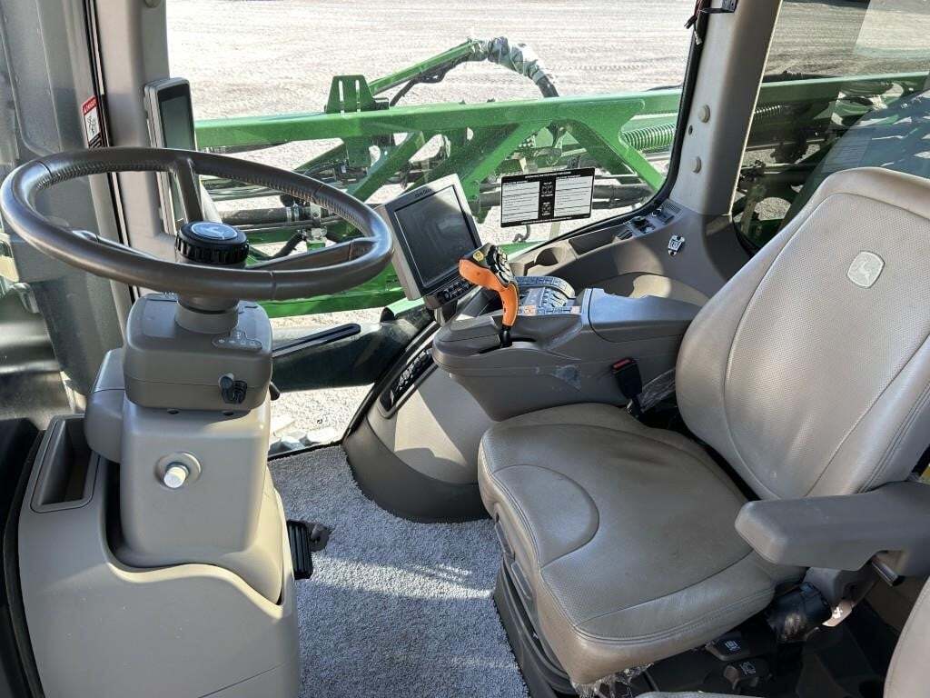 2020 John Deere R4044 Self-Propelled Sprayer