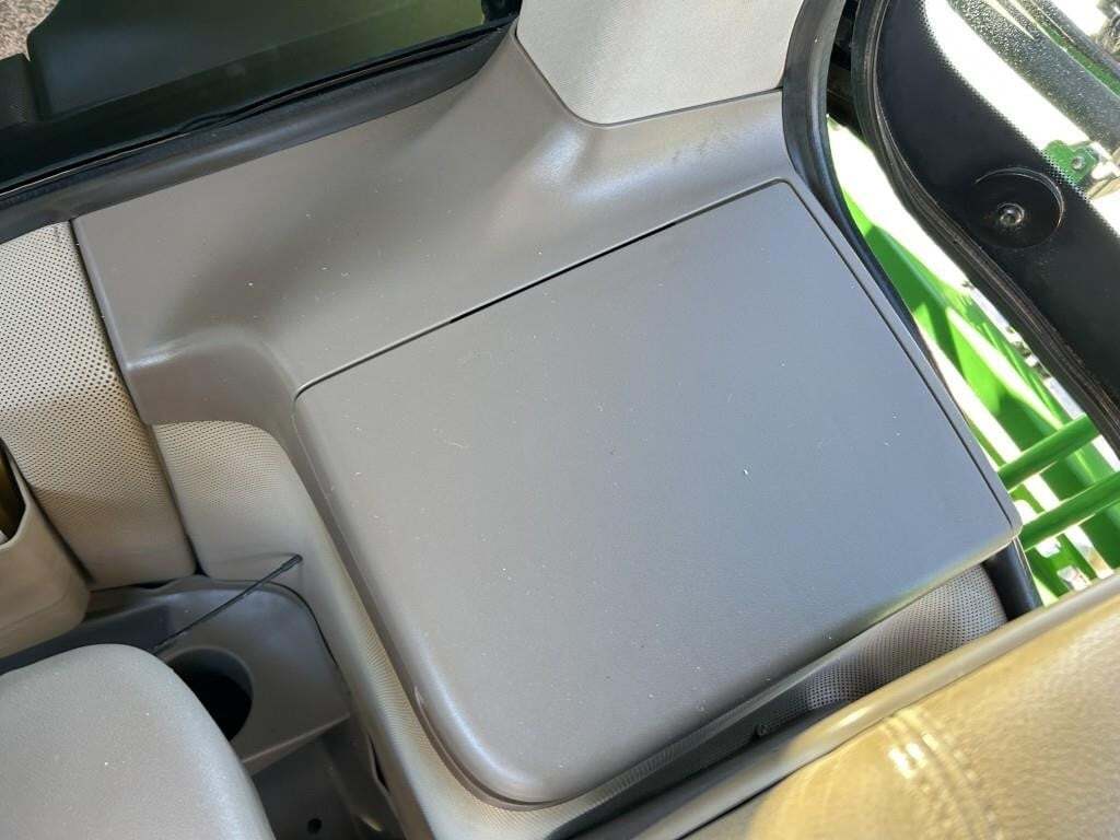 2020 John Deere R4044 Self-Propelled Sprayer