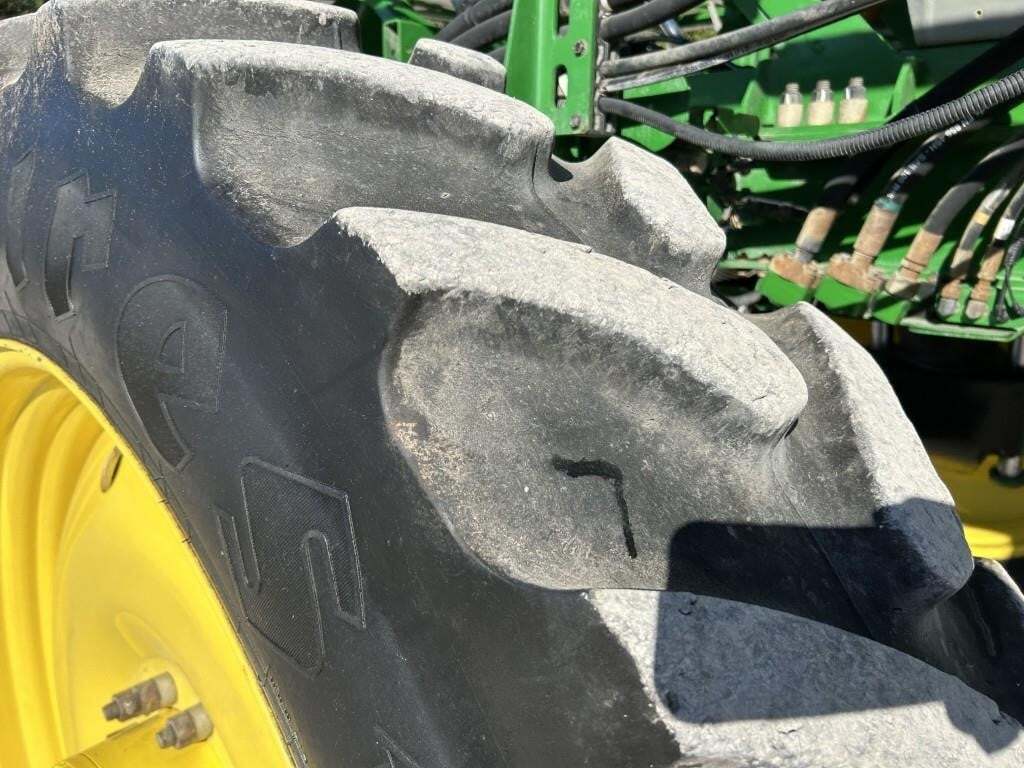 2020 John Deere R4044 Self-Propelled Sprayer