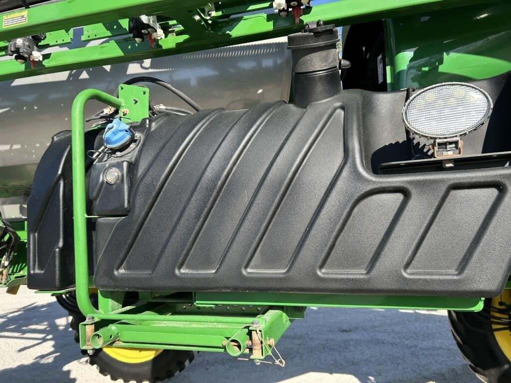2020 John Deere R4044 Self-Propelled Sprayer