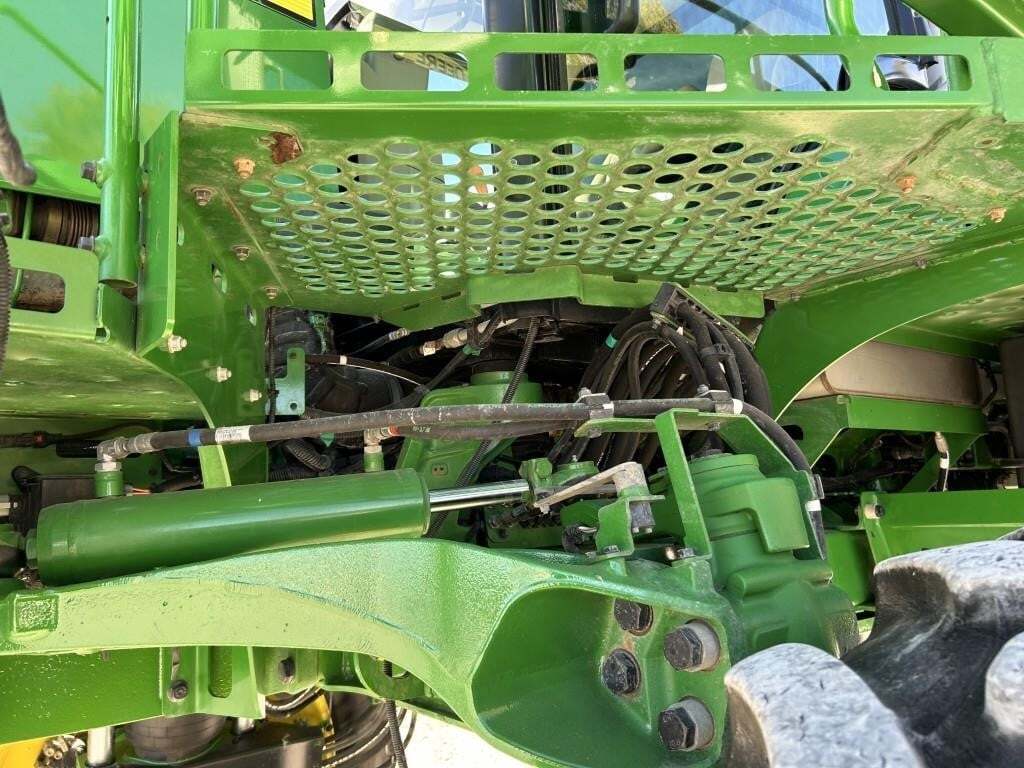 2020 John Deere R4044 Self-Propelled Sprayer