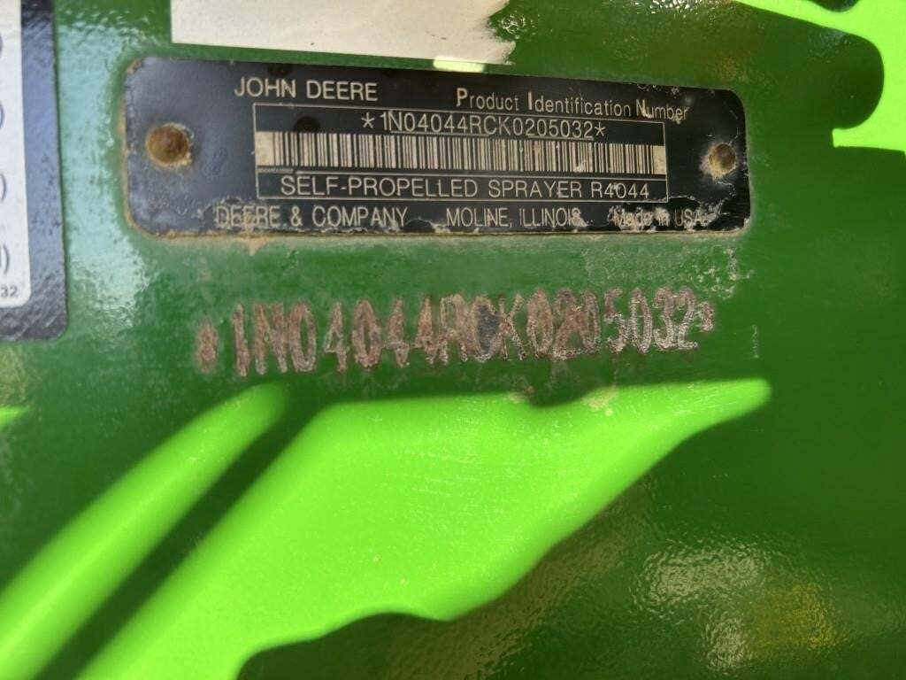 2020 John Deere R4044 Self-Propelled Sprayer