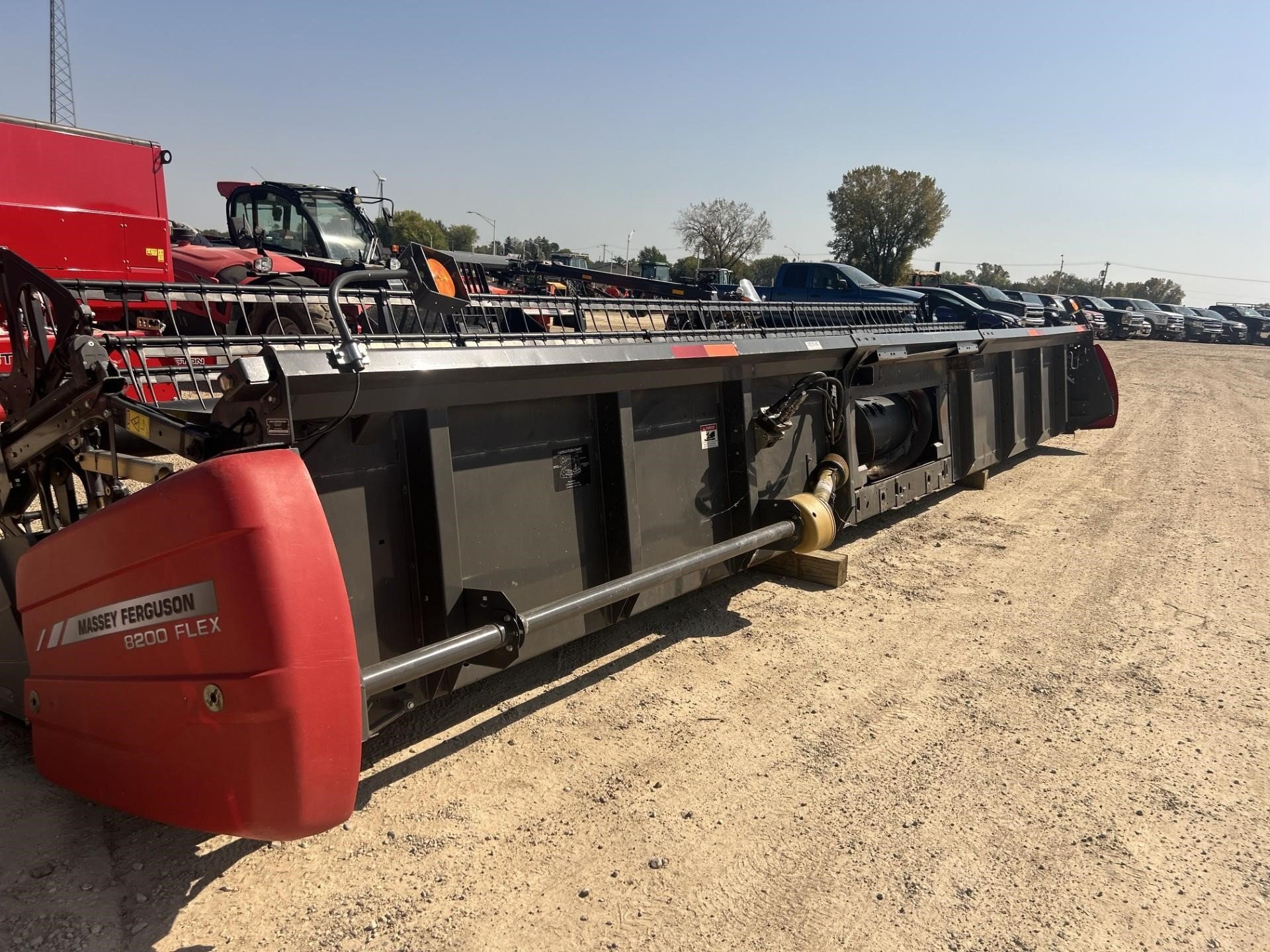 2012 Massey Ferguson 8200 Platform