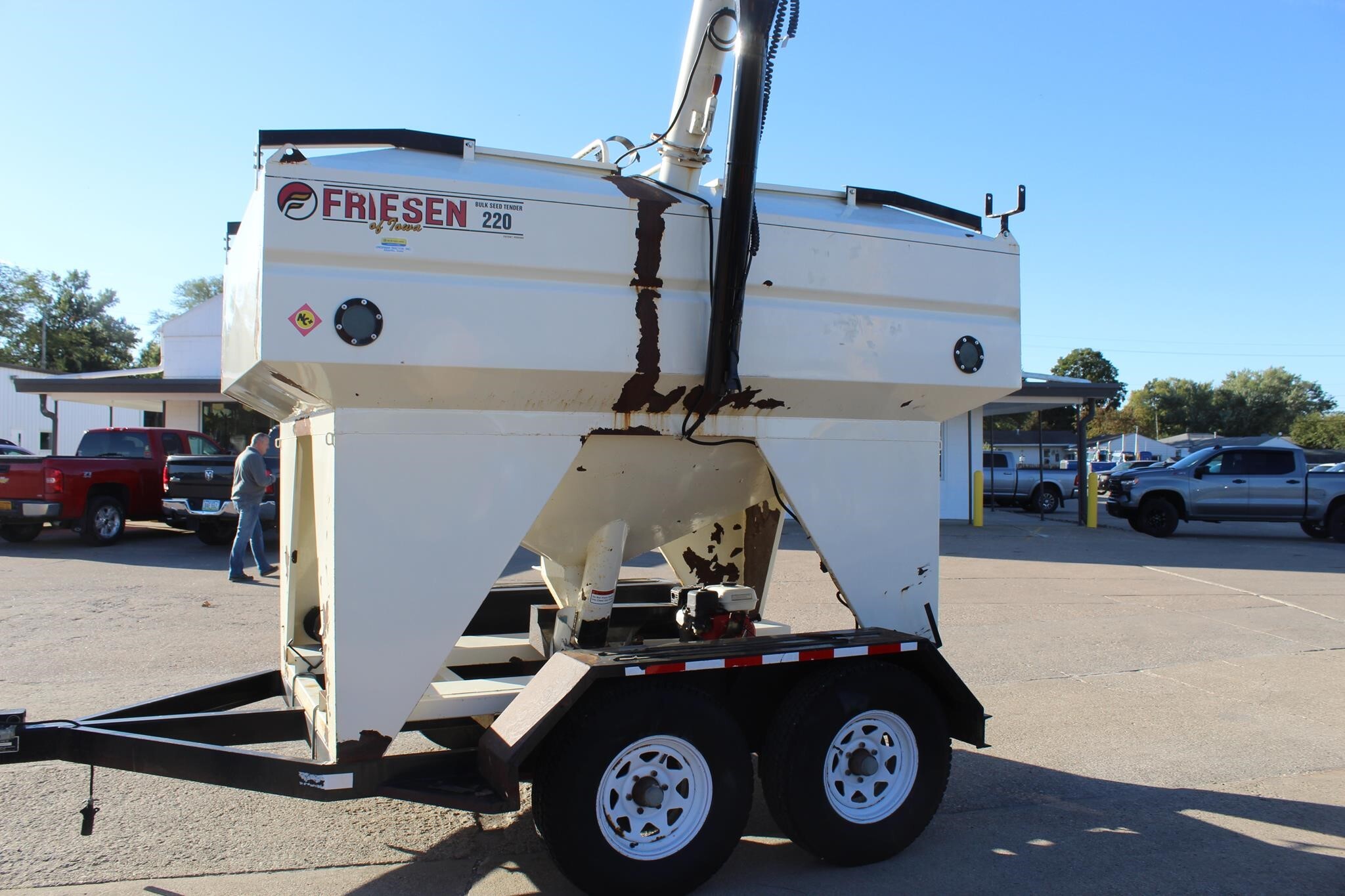 2001 Friesen 220 Seed Tender