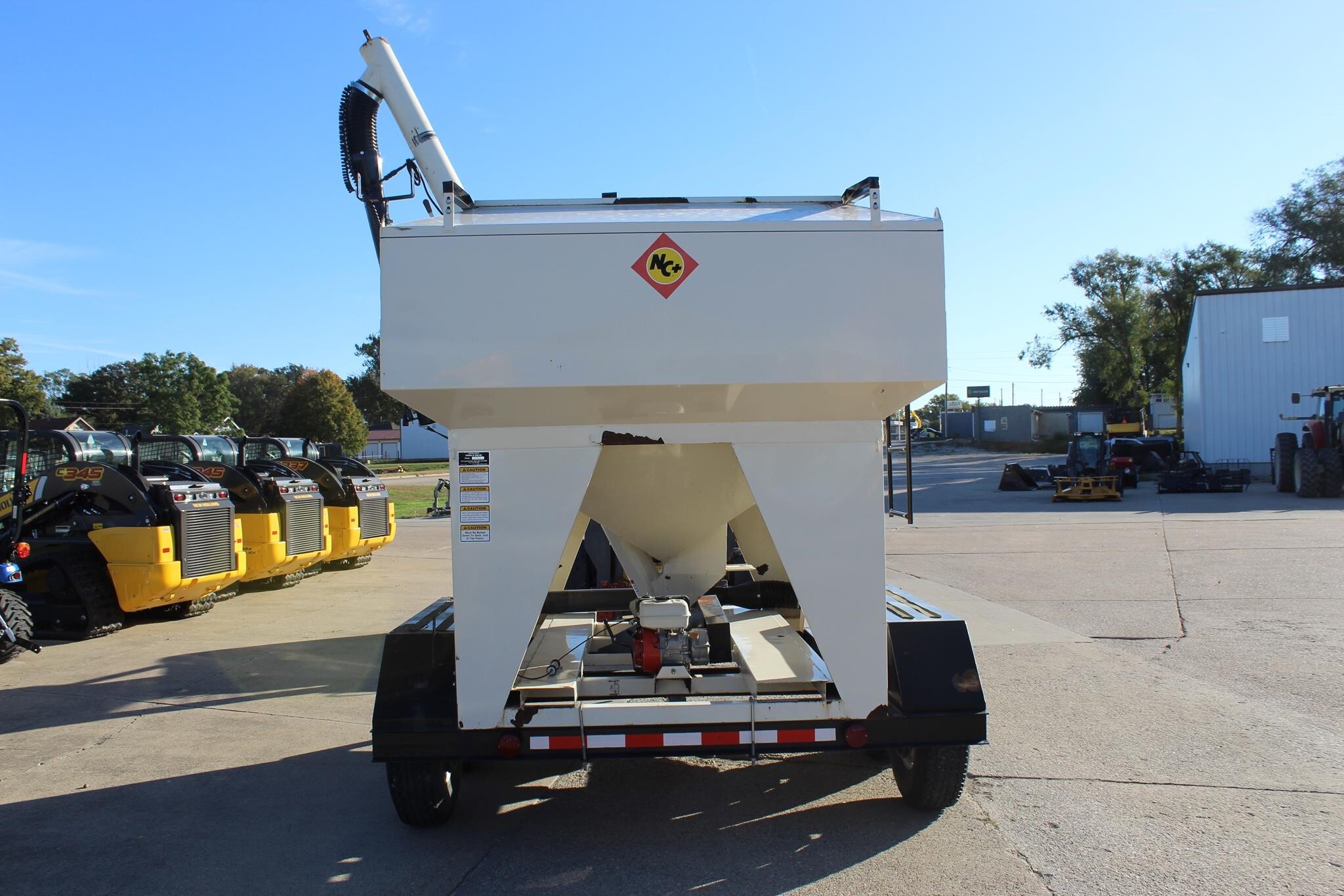 2001 Friesen 220 Seed Tender