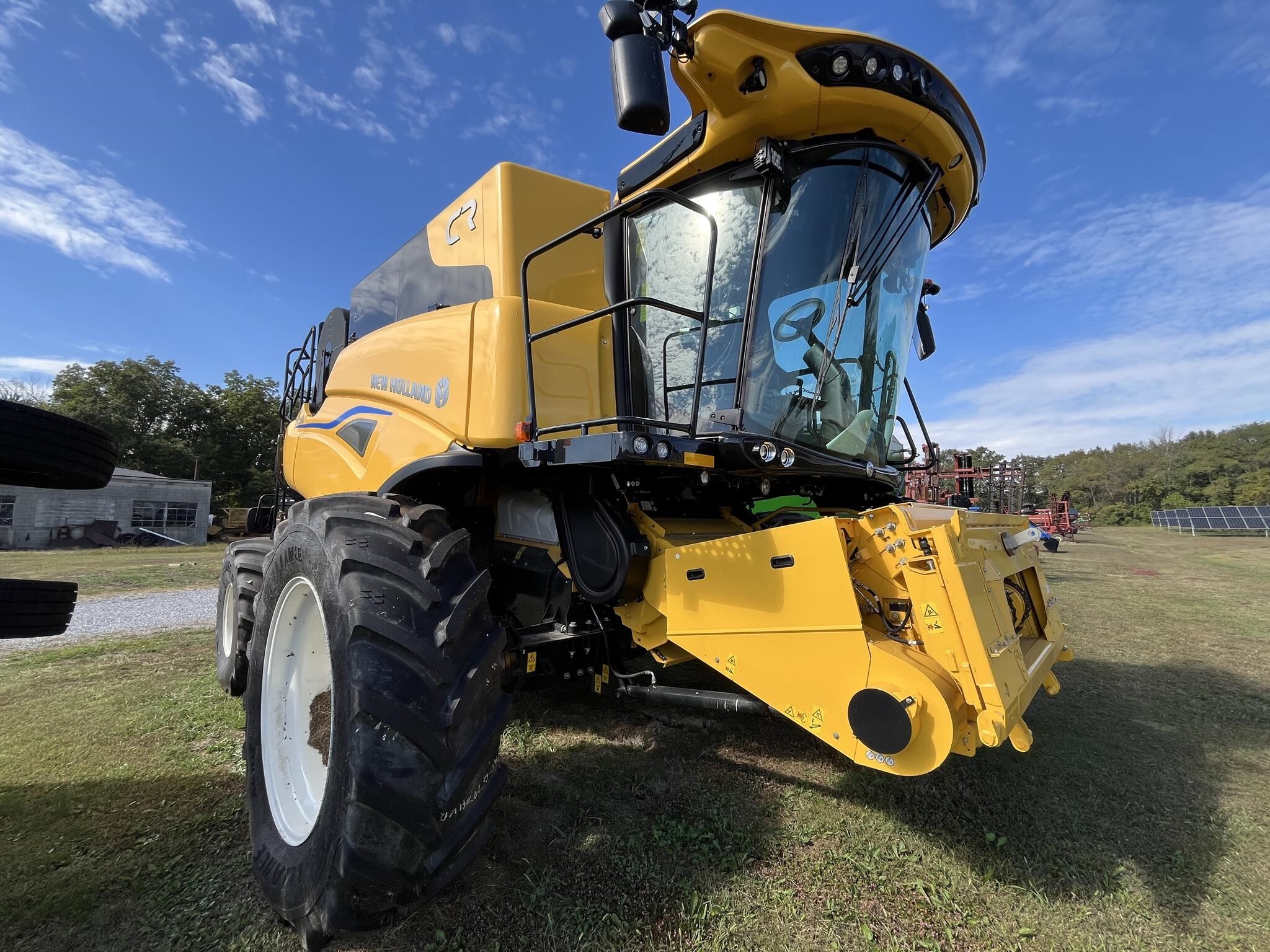 2024 New Holland CR7.90 Combine