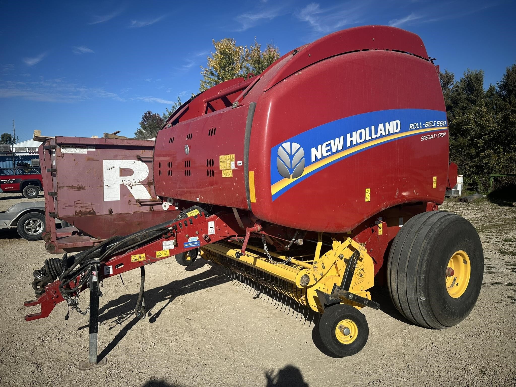 2018 New Holland Roll-Belt 560 Round Baler