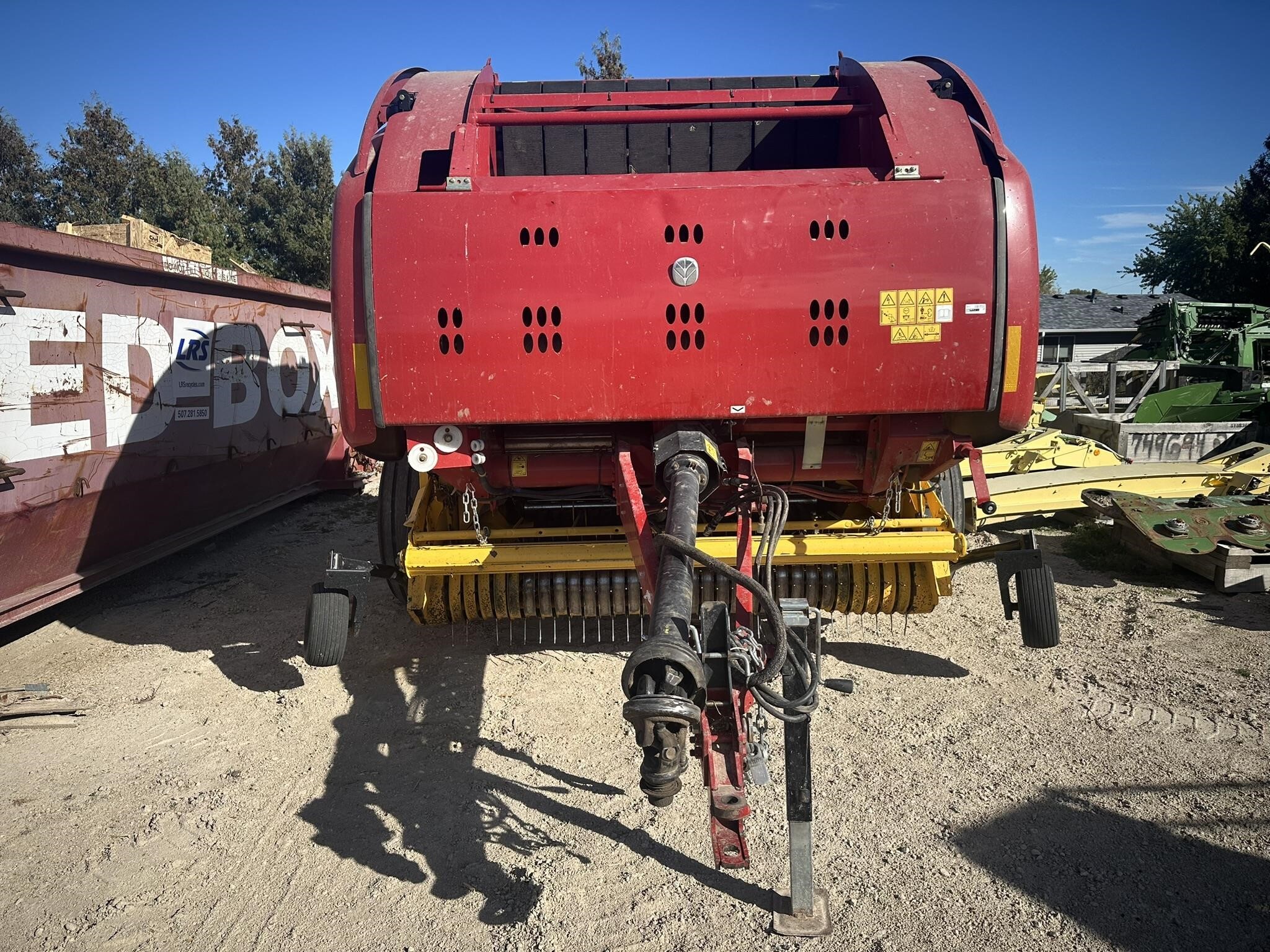 2018 New Holland Roll-Belt 560 Round Baler
