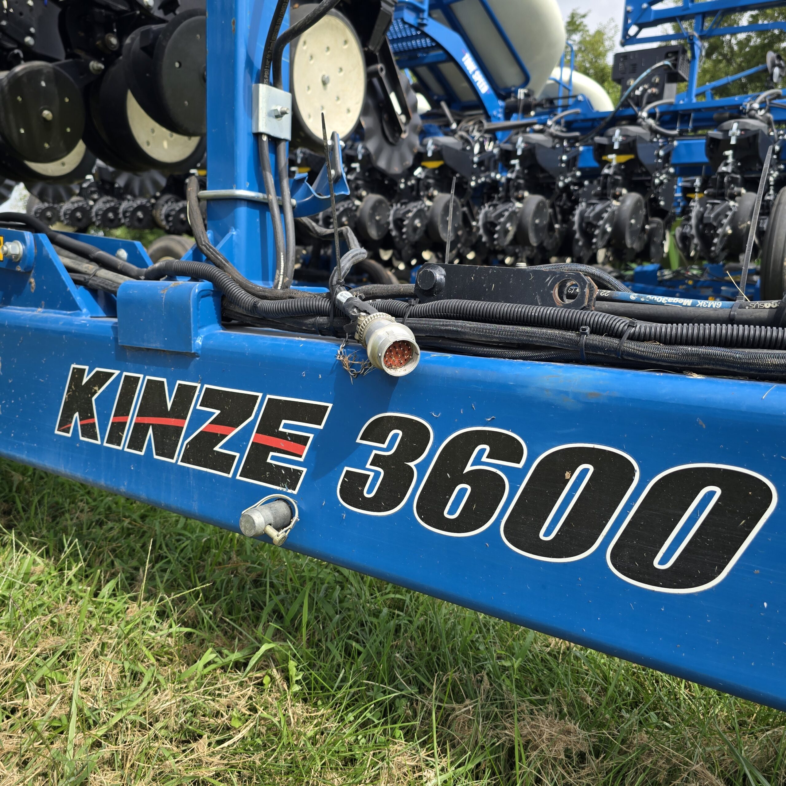 2013 Kinze 3600 Planter