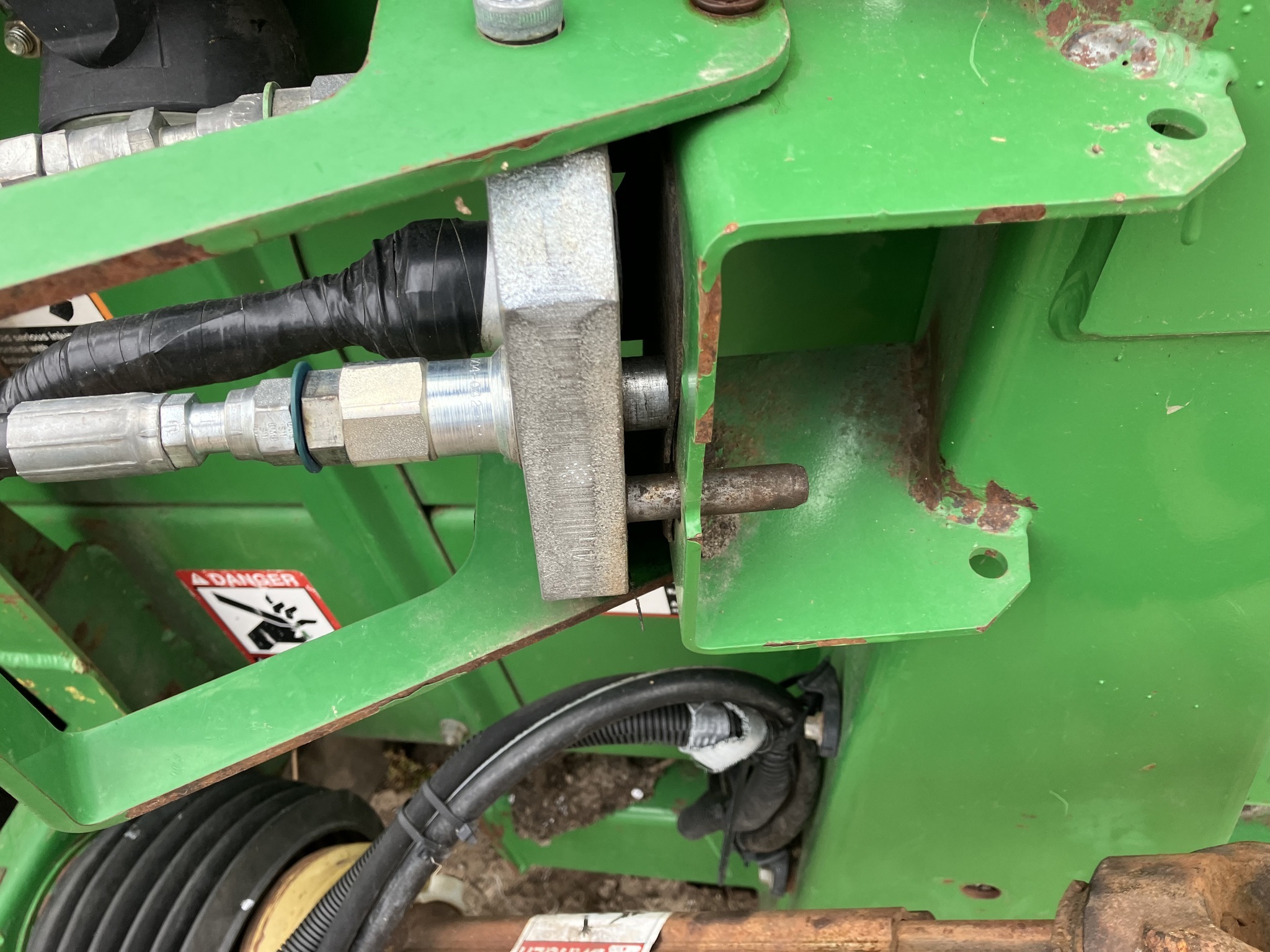 2009 John Deere 606C StalkMaster Corn Head
