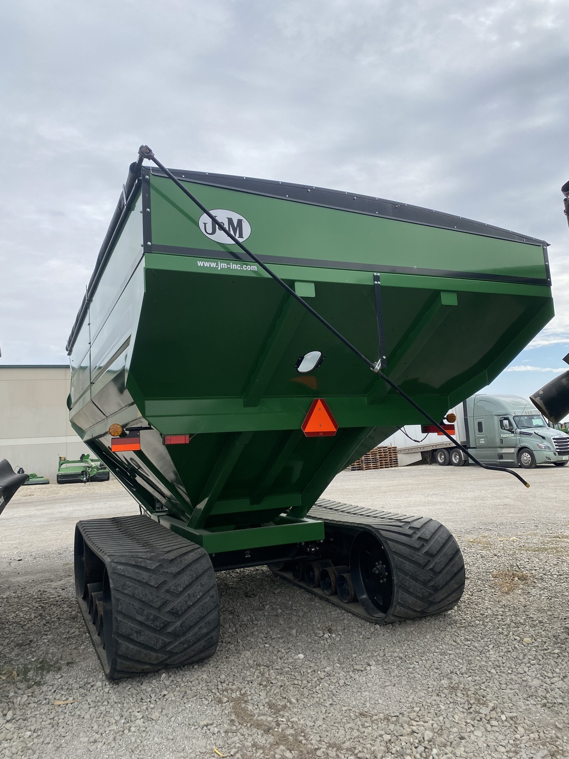 2015 J&M 1151-22 Grain Cart