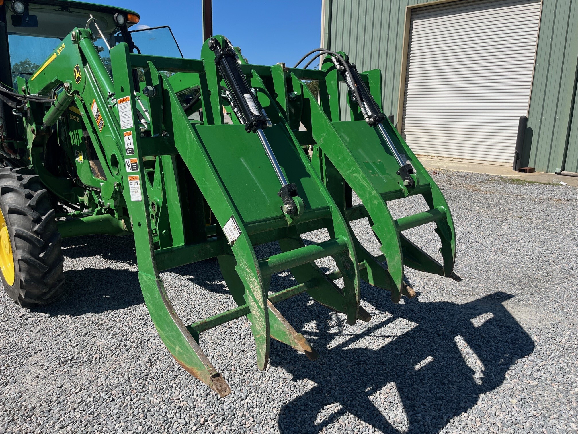 2024 Frontier Grapple Loader and Skid Steer Attachment