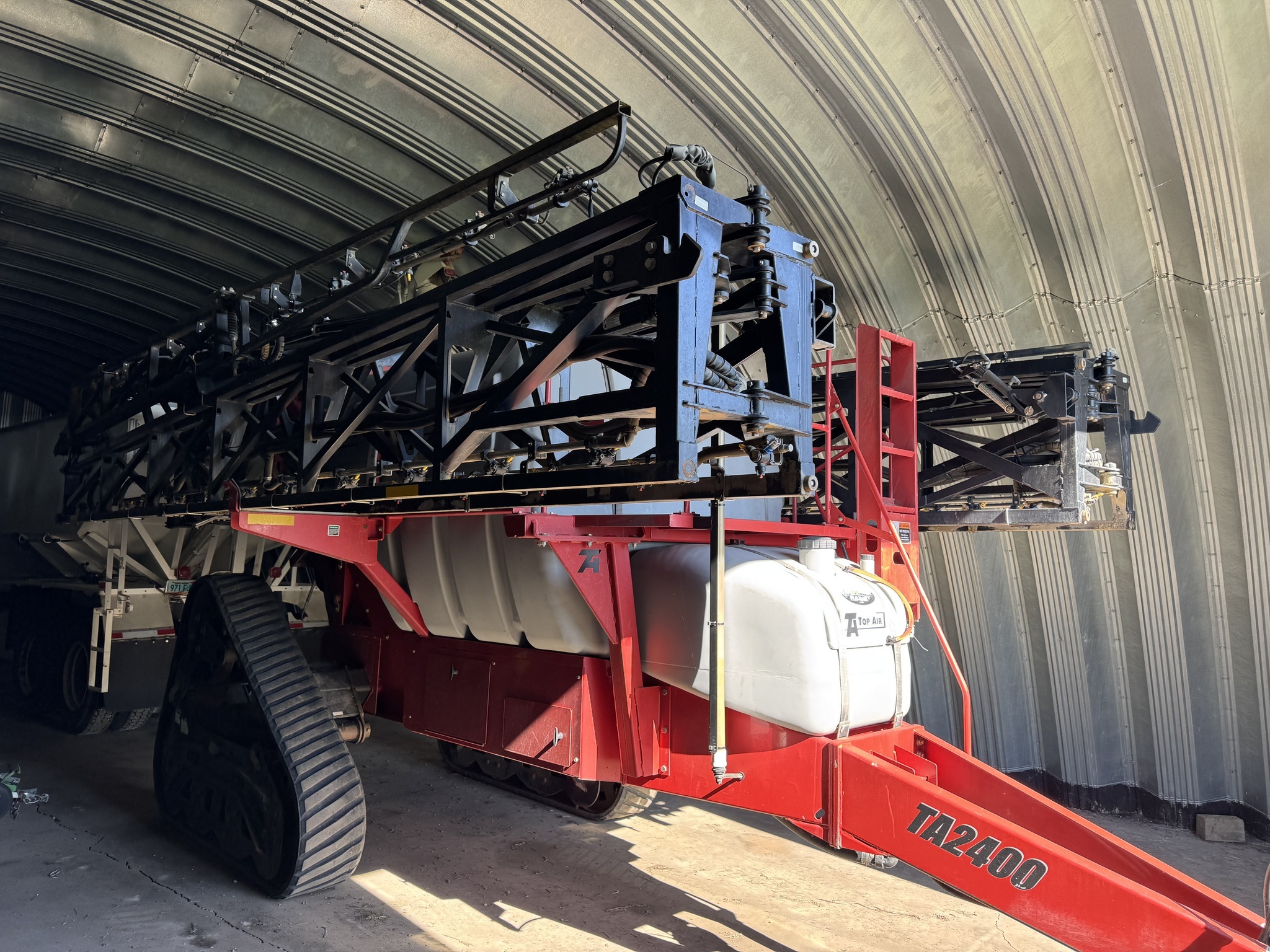 2009 Top Air TA2400 Pull-Type Sprayer