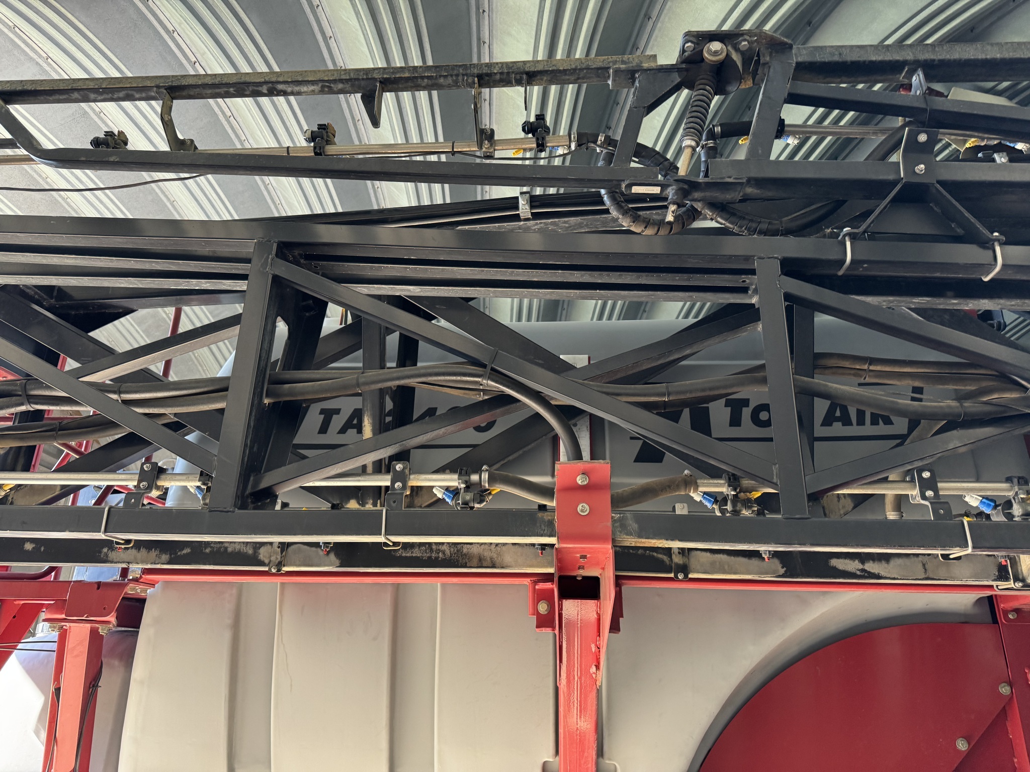 2009 Top Air TA2400 Pull-Type Sprayer