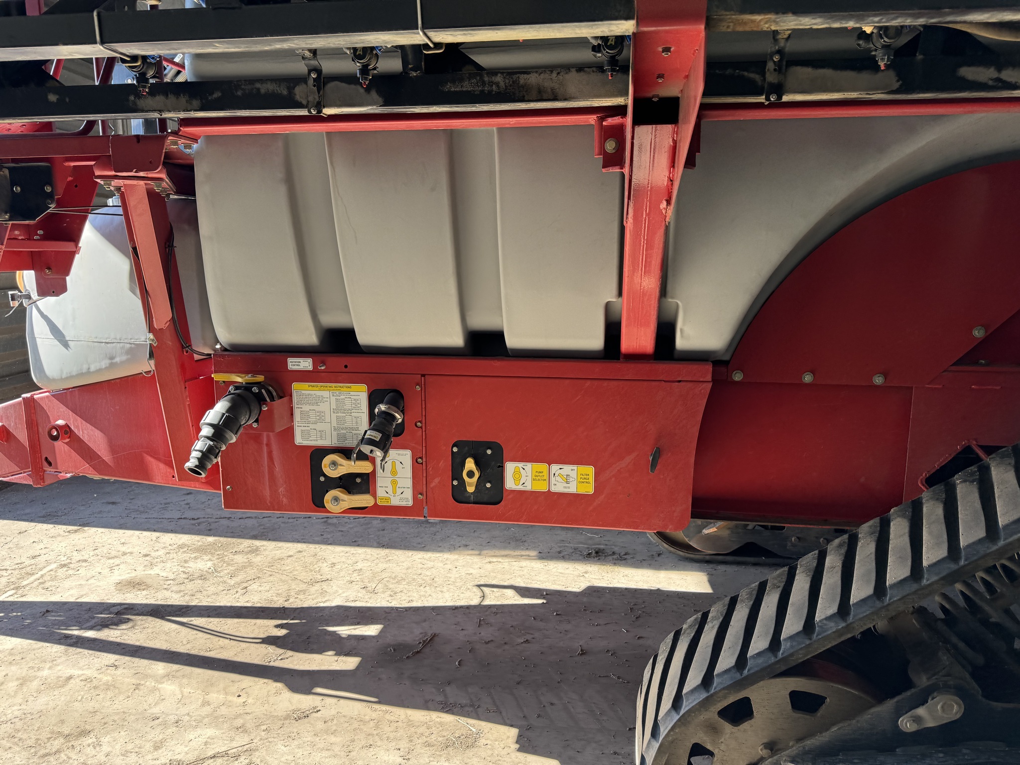 2009 Top Air TA2400 Pull-Type Sprayer