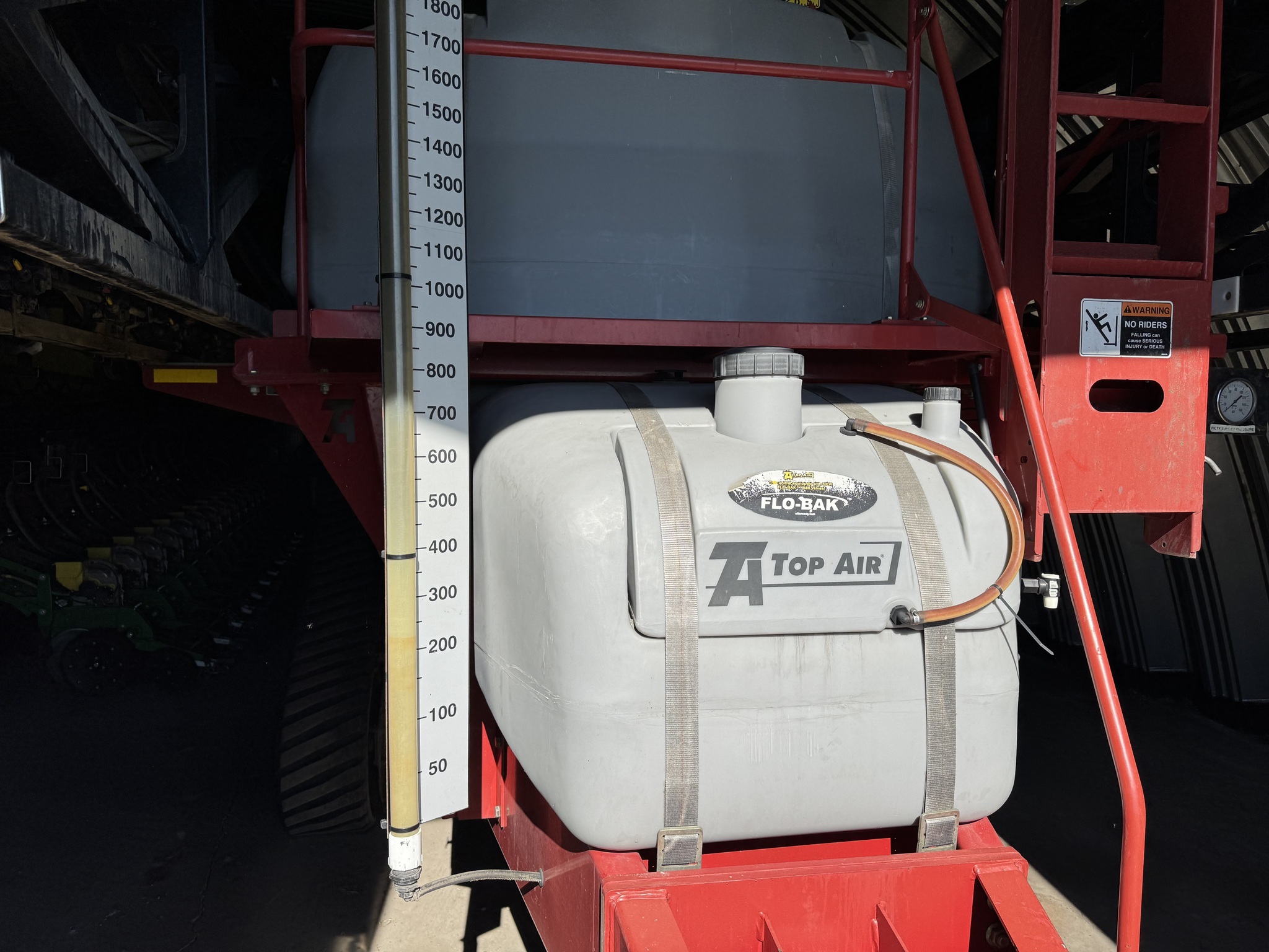 2009 Top Air TA2400 Pull-Type Sprayer