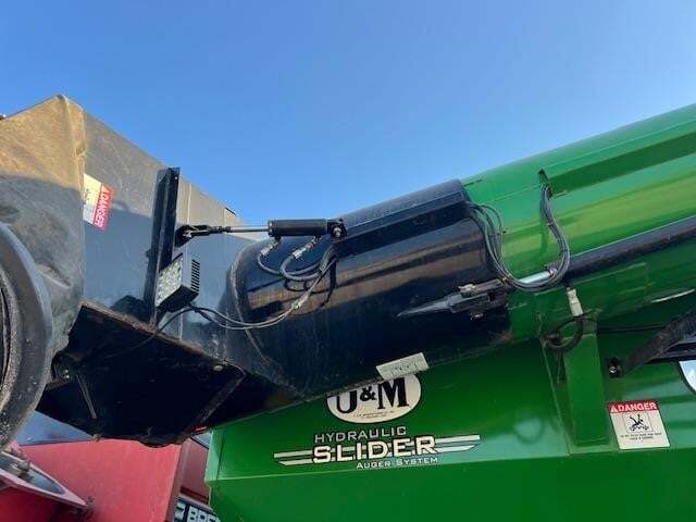  J&M 1151-22S Grain Cart