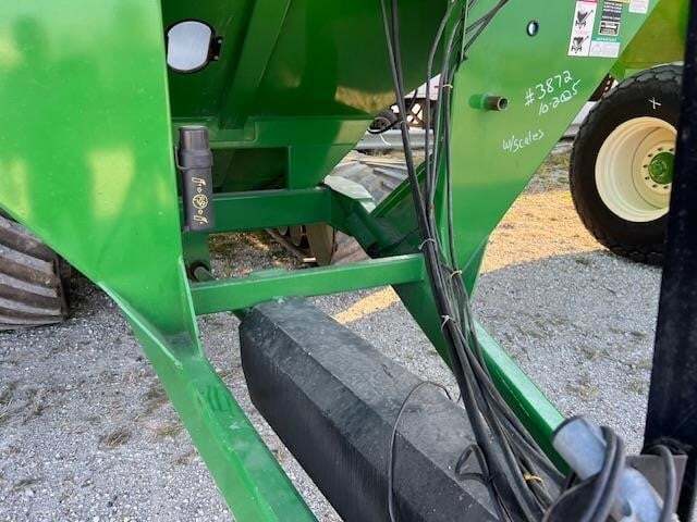 J&M 1151-22S Grain Cart
