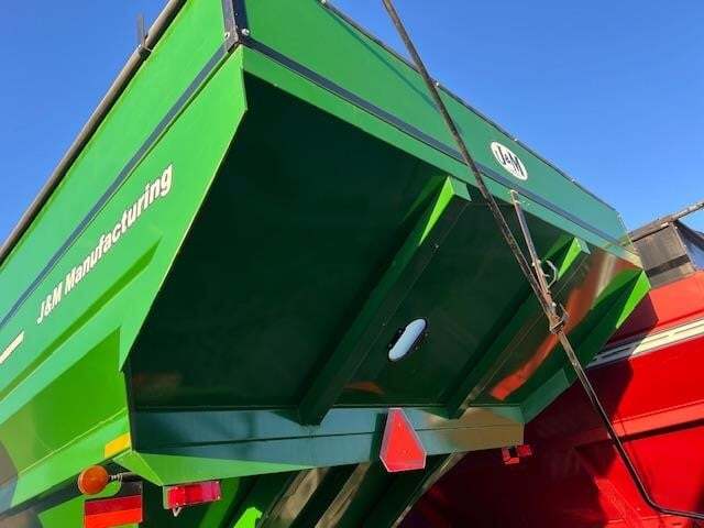  J&M 1151-22S Grain Cart