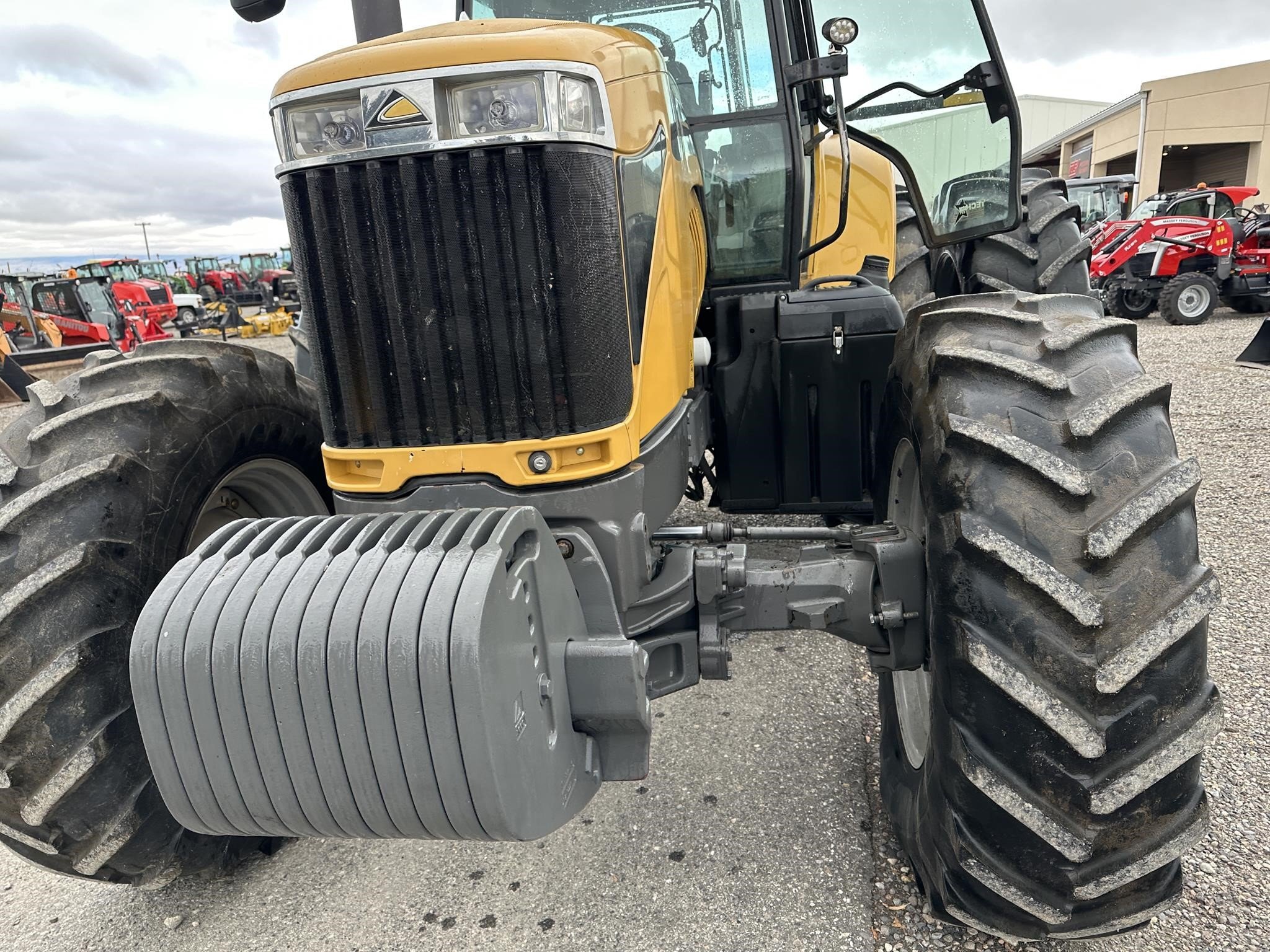 2010 Challenger MT585B Tractor