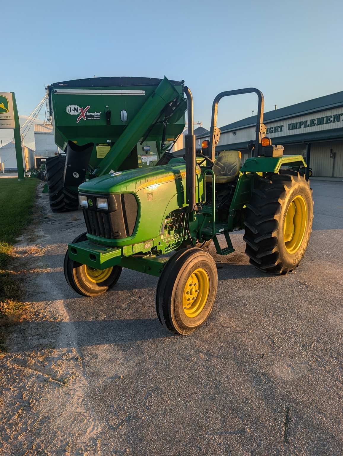 2014 John Deere 5055D Tractor