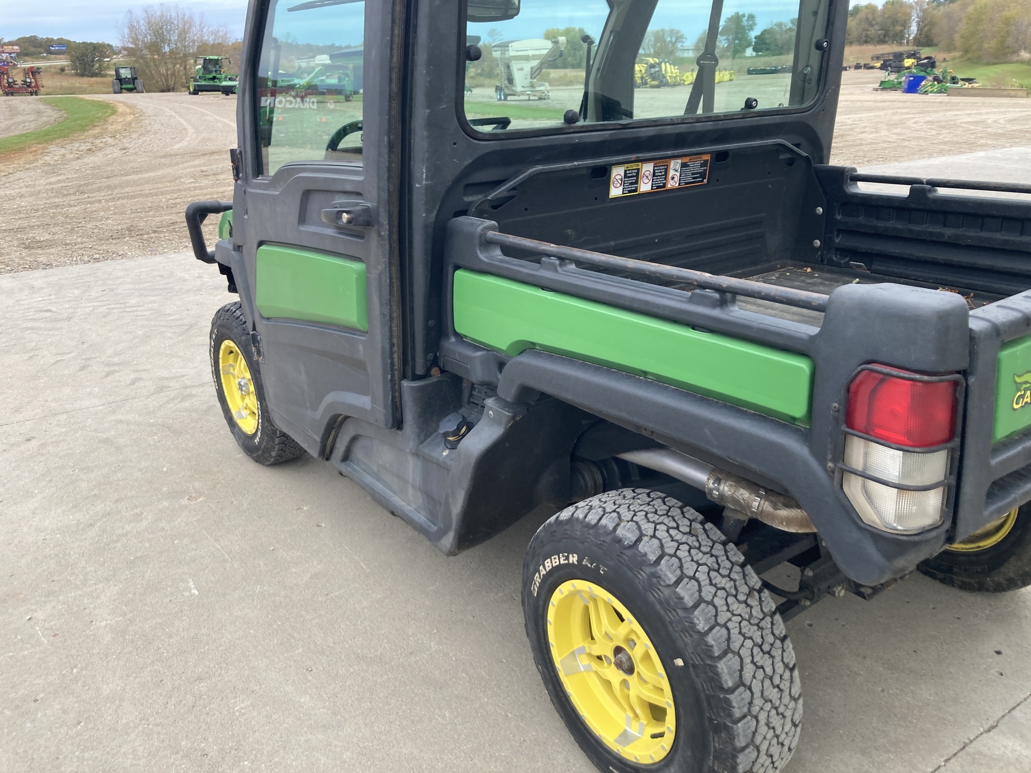 2018 John Deere XUV835R ATVs and Utility Vehicle