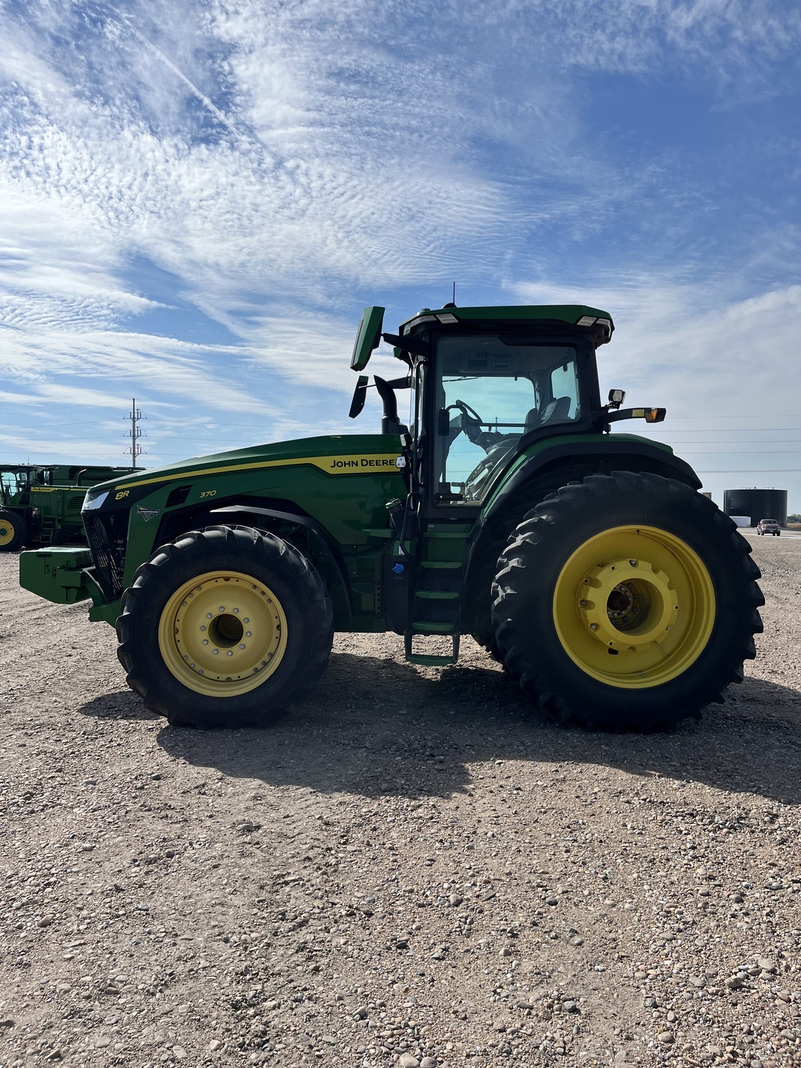2024 John Deere 8R 370 Tractor