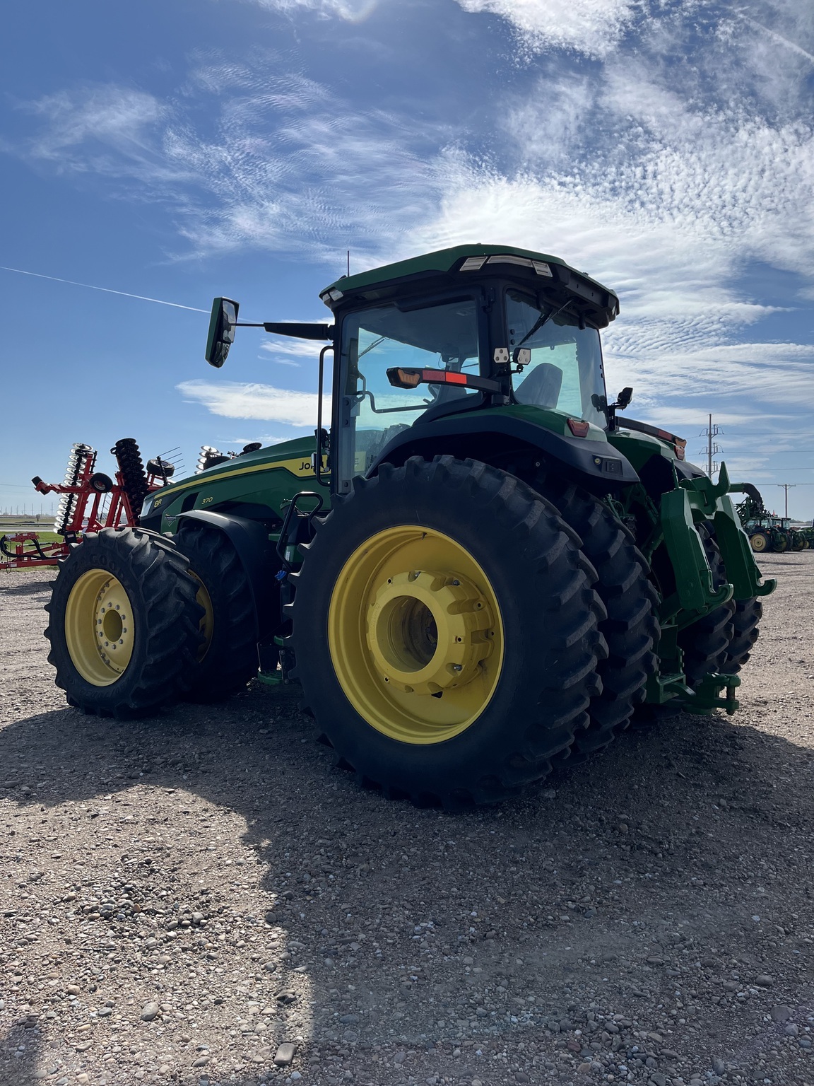 2024 John Deere 8R 370 Tractor