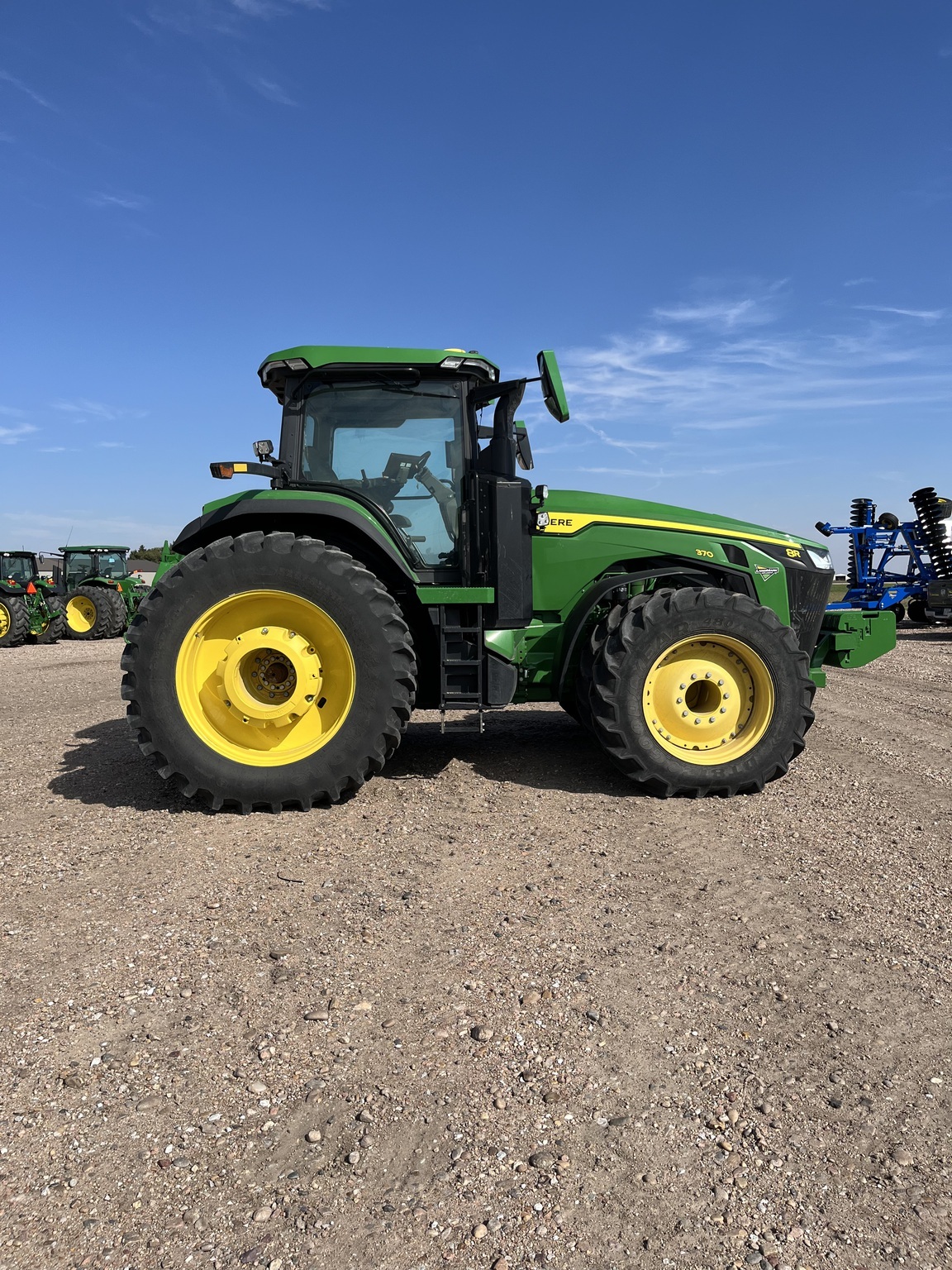 2024 John Deere 8R 370 Tractor