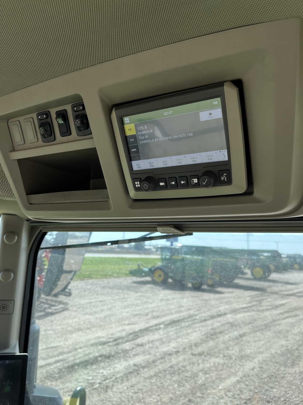 2024 John Deere 8R 370 Tractor
