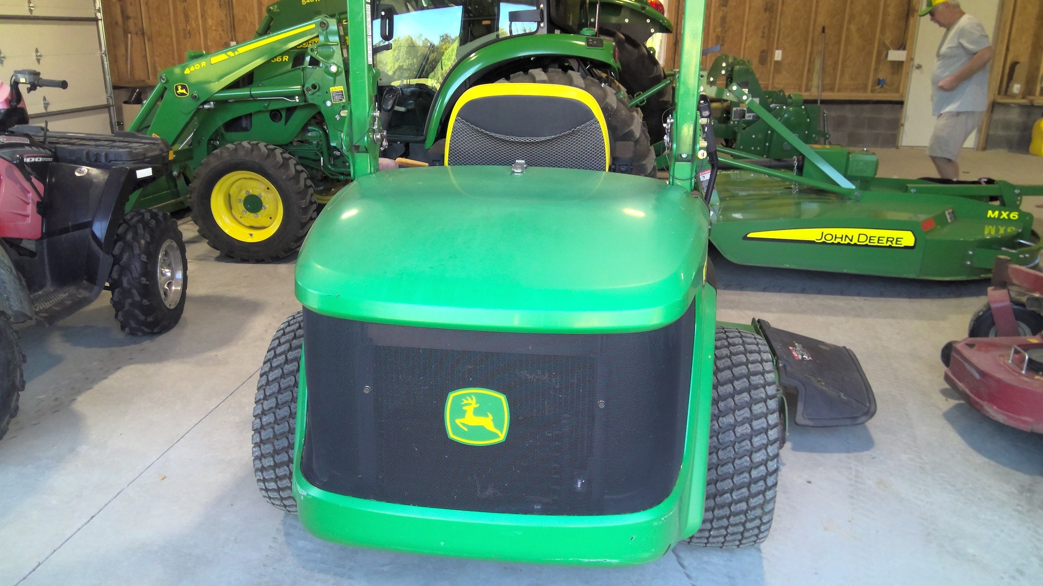 2011 John Deere 997 Lawn Mower