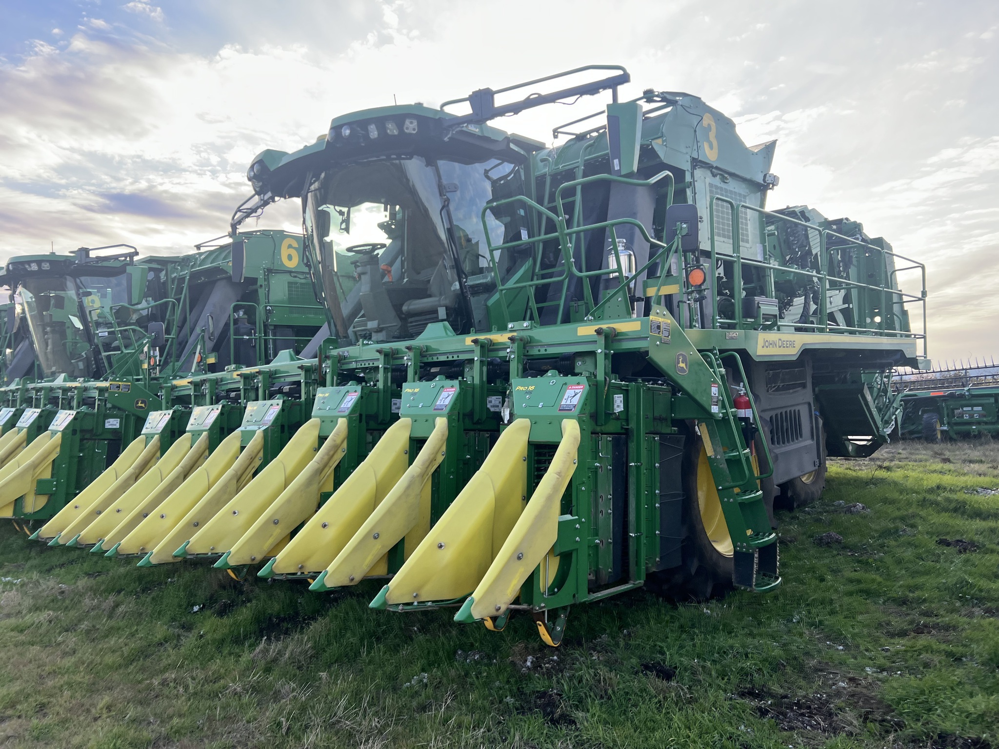 2024 John Deere CP770 Cotton Equipment
