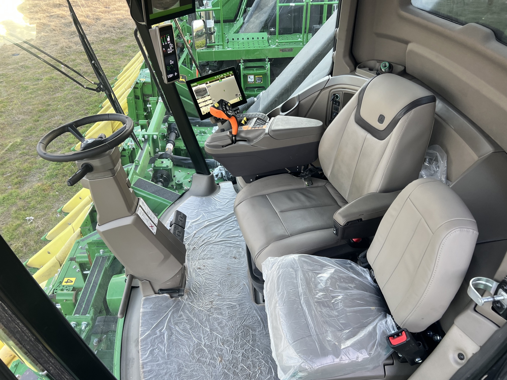 2024 John Deere CP770 Cotton Equipment
