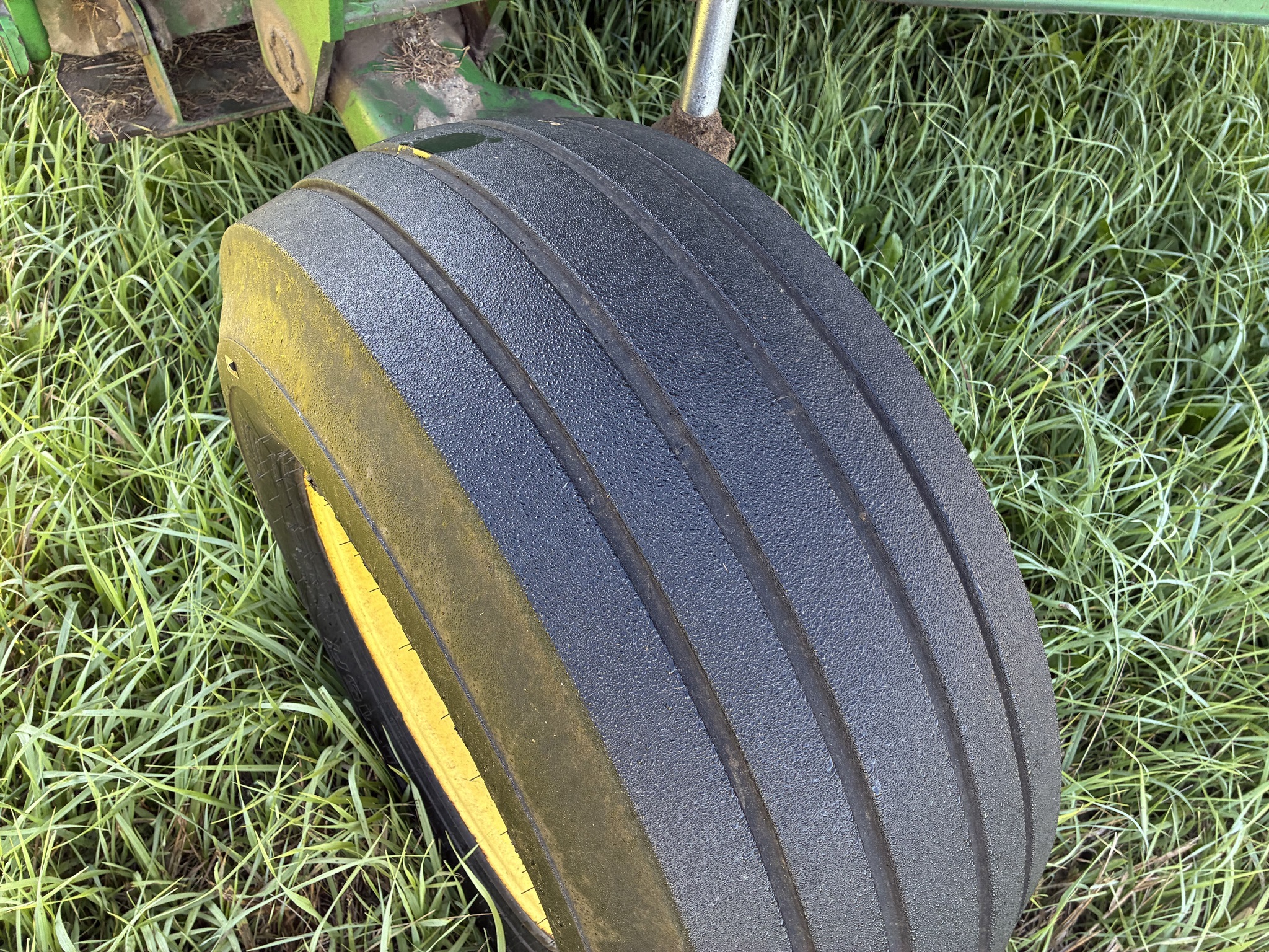 2013 John Deere 946 Mower Conditioner