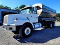 2000 Volvo WG64 Semi Trucks/Trailer