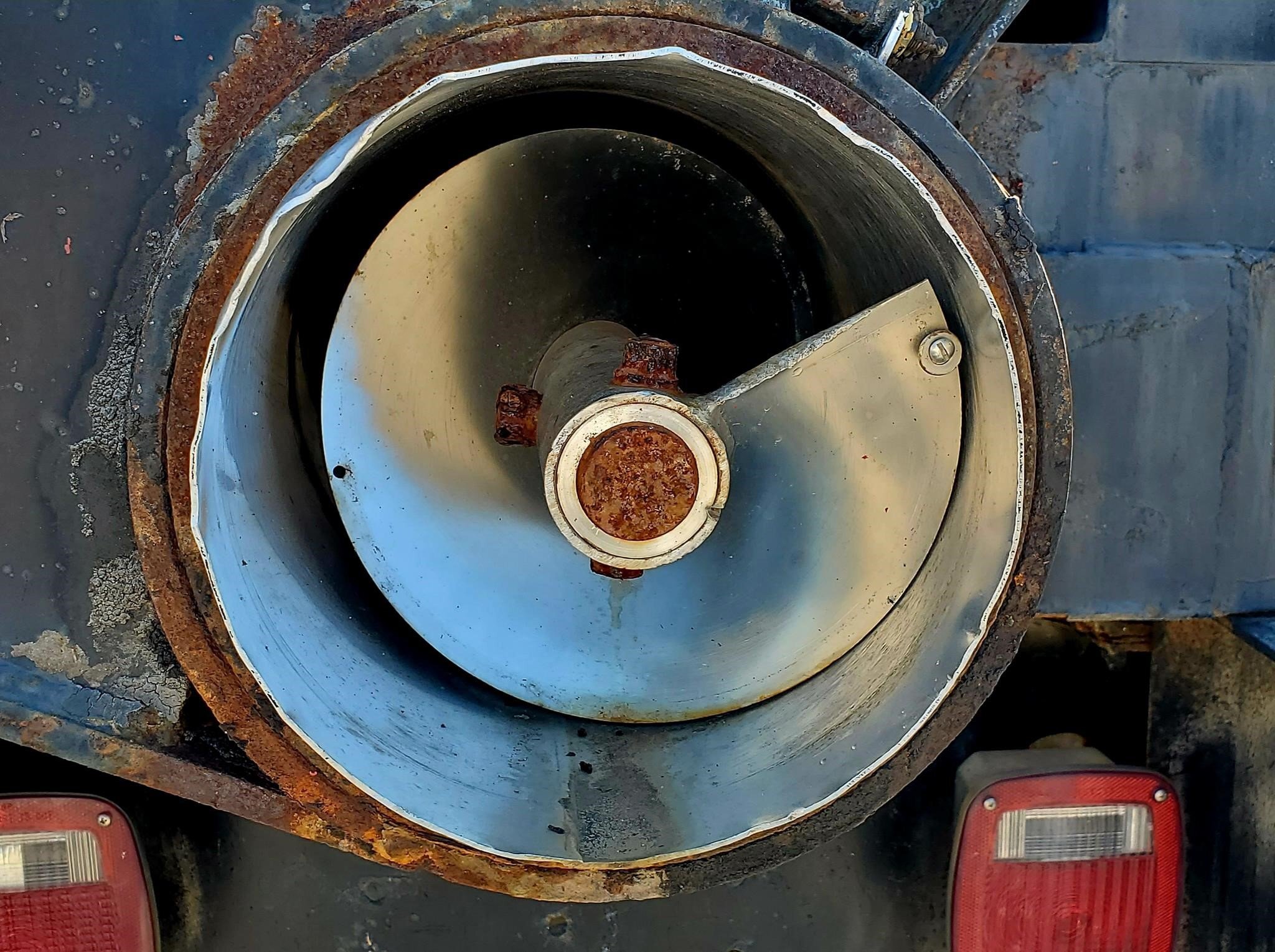 2000 Volvo WG64 Semi Trucks/Trailer