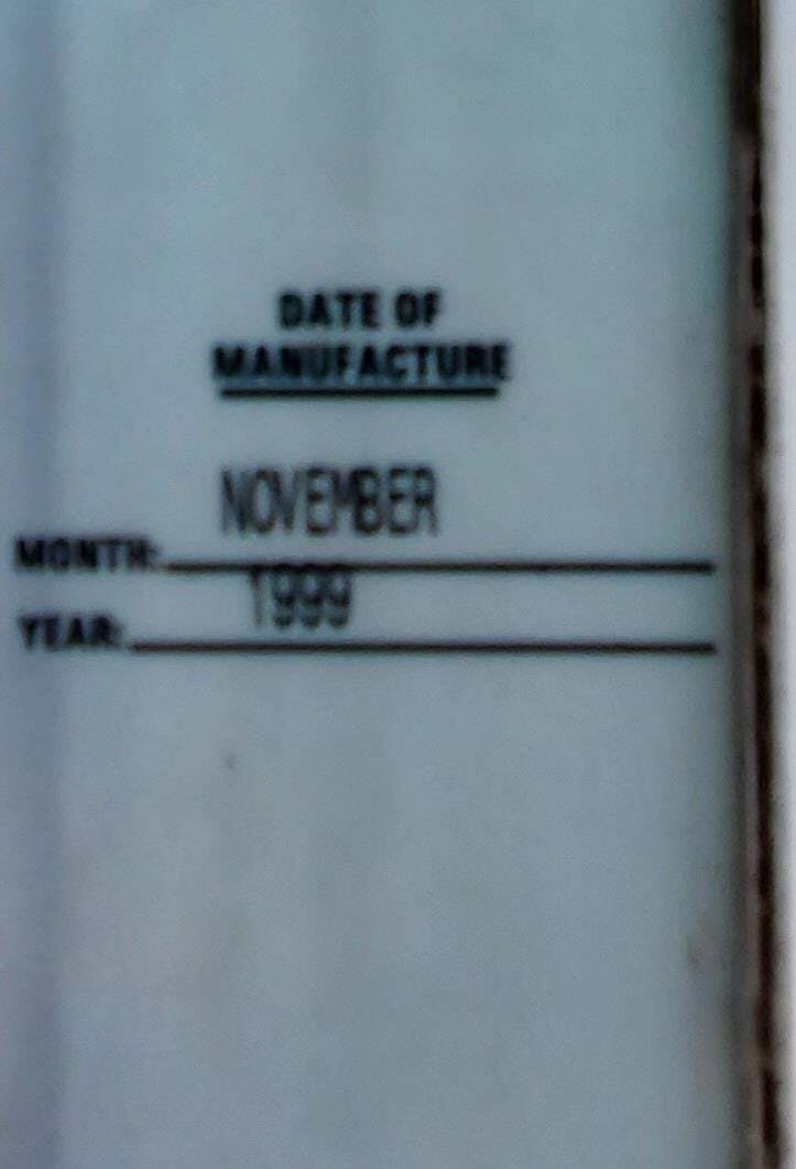 2000 Volvo WG64 Semi Trucks/Trailer